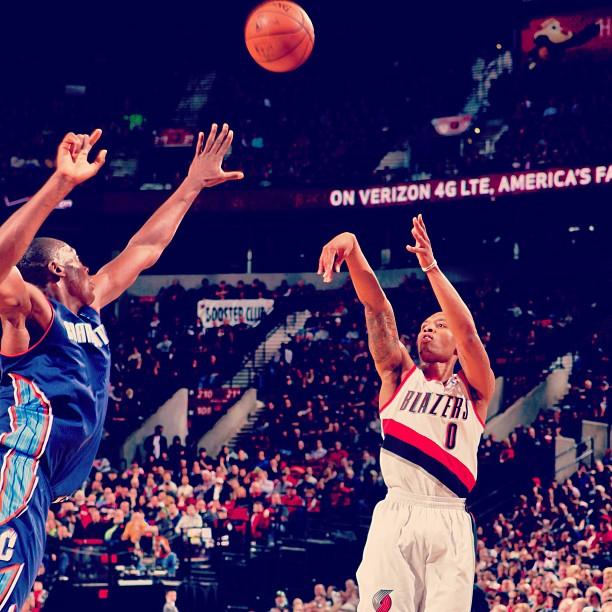 尽管他拥有 尽管他拥有