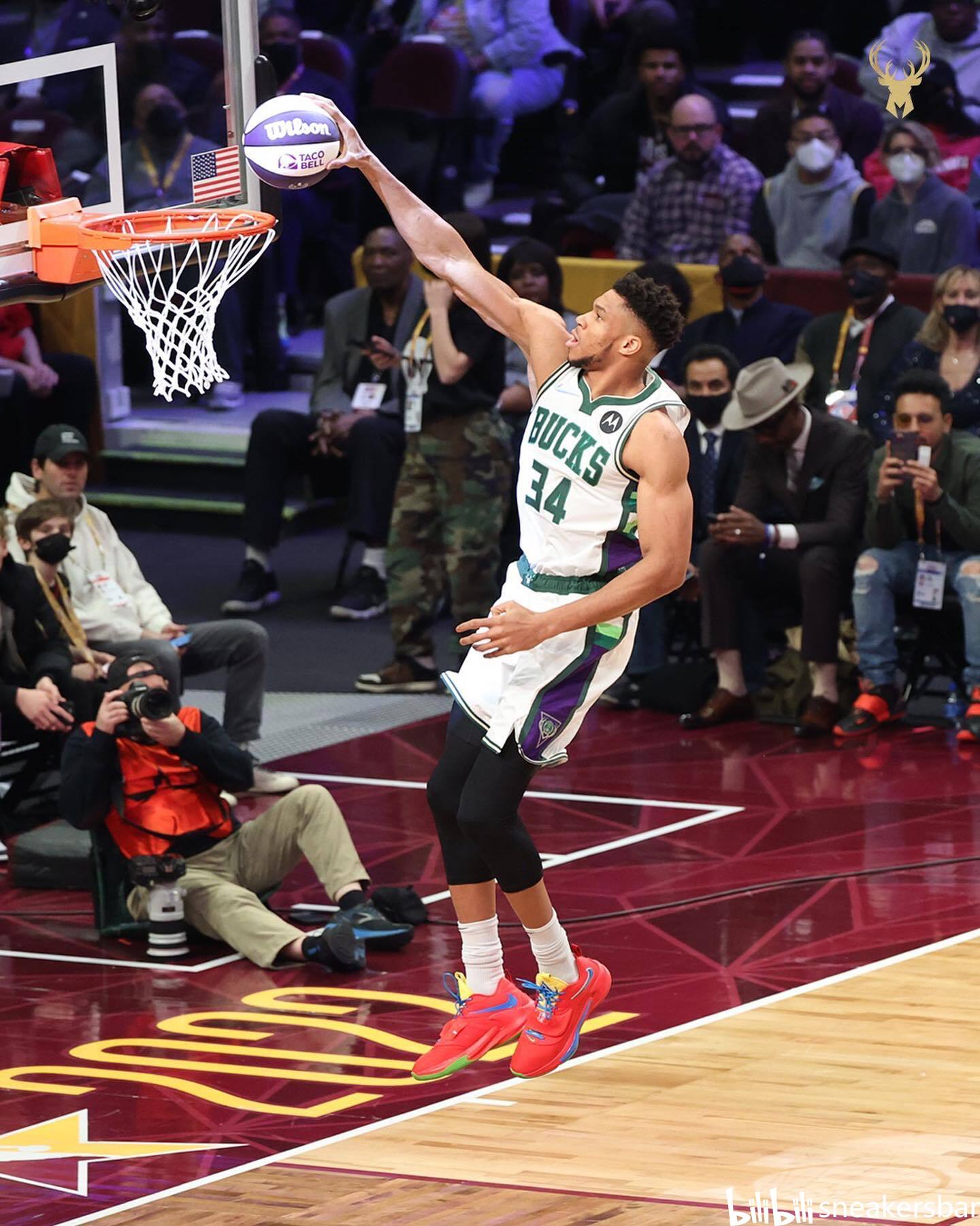 相比之下 相比之下