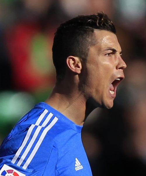 决定比赛的 决定比赛的