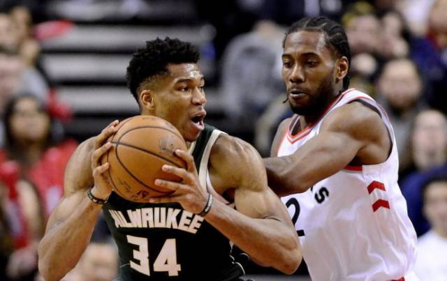 鲜明的反差 鲜明的反差