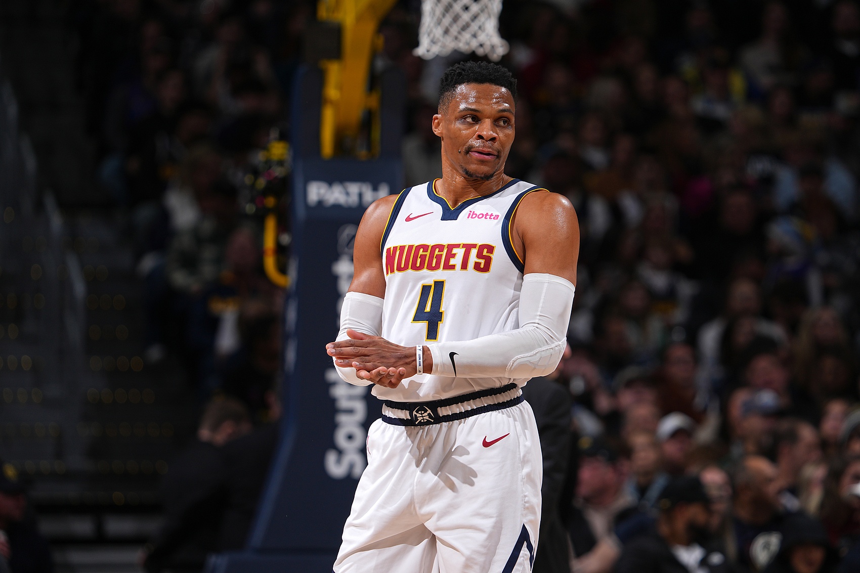 不仅是舞台 不仅是舞台