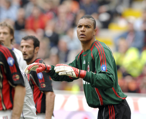 钉密与鞋底 钉密与鞋底